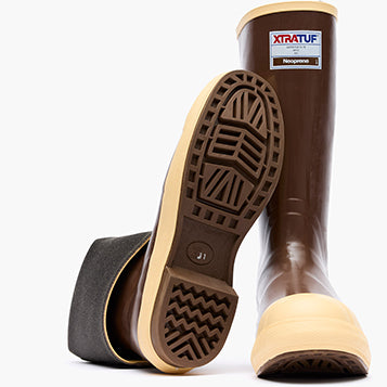 Men's 15 in Steel Toe Legacy Boot - outsole
