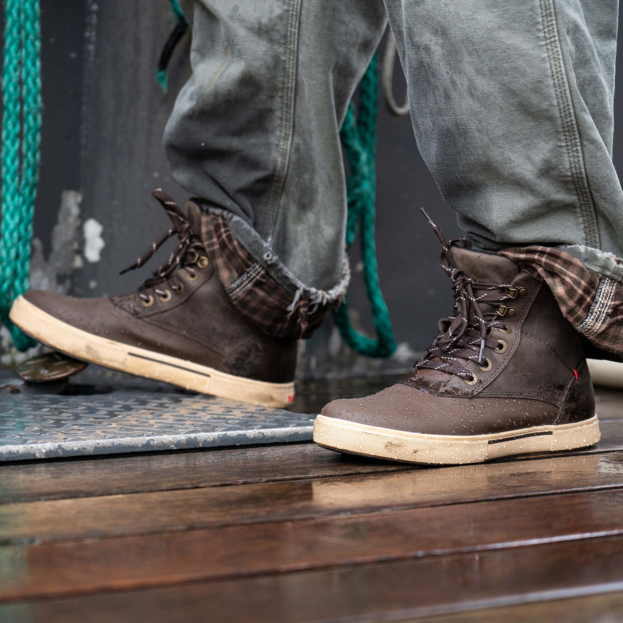 Men's 6 in Leather Lace Ankle Deck Boot