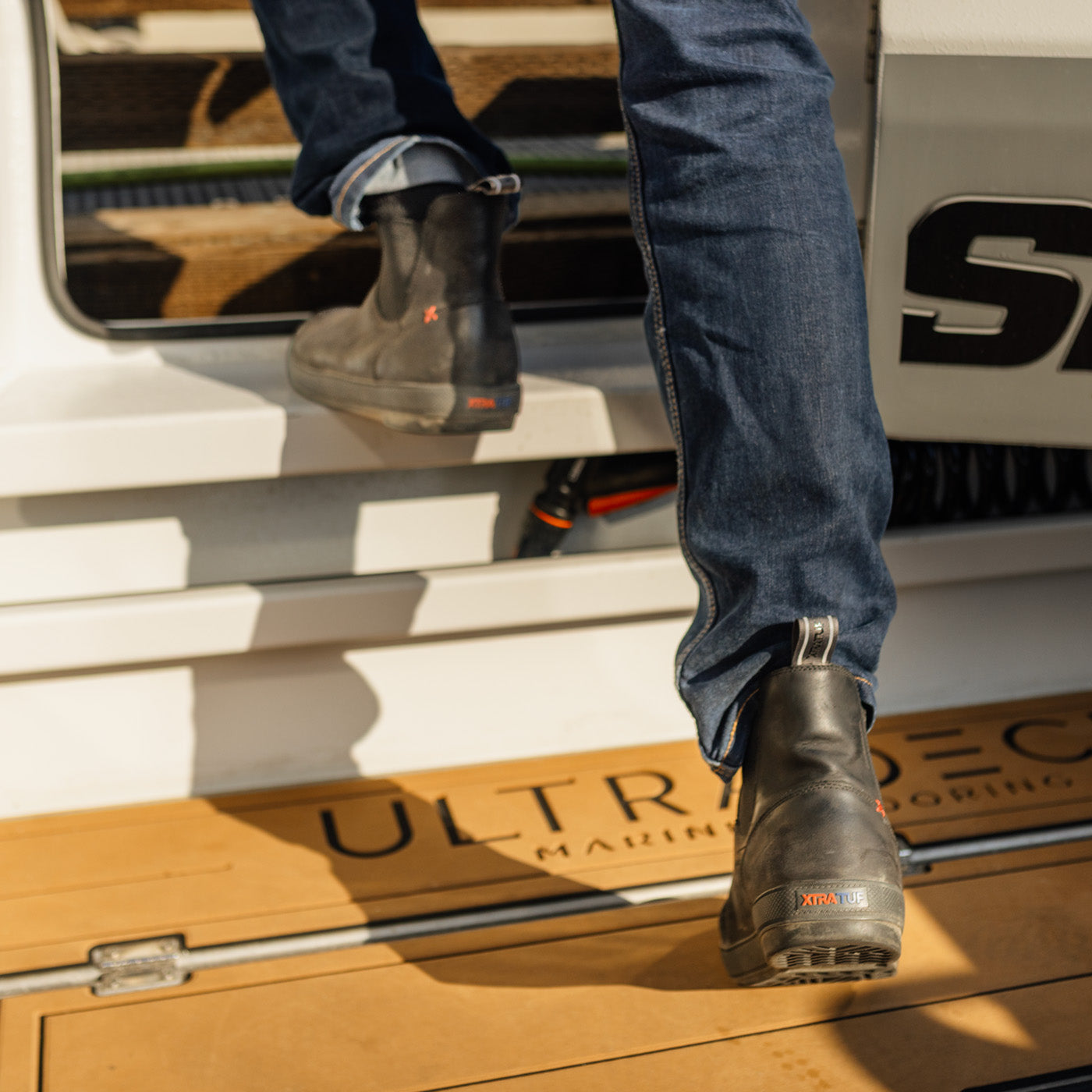 Men's Leather Legacy Chelsea Boot – XTRATUF