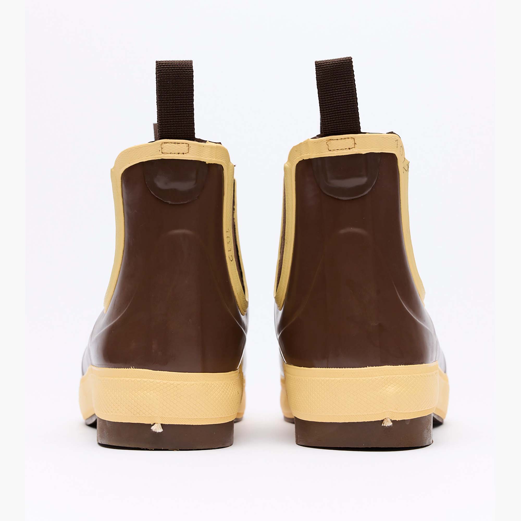 Men's 6 in Legacy Ankle Deck Boot - back