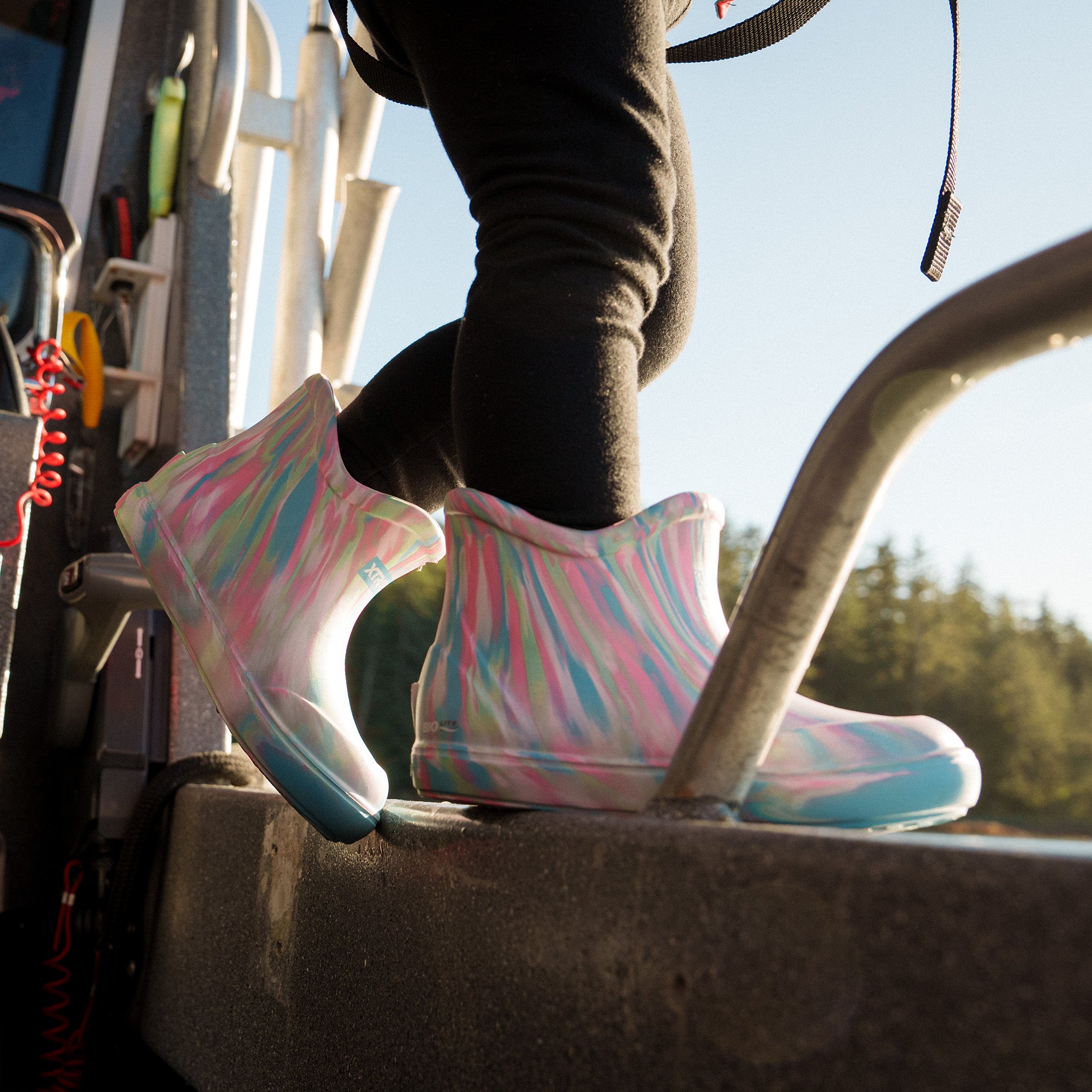 TUFS Big Kids Ankle Deck Boot