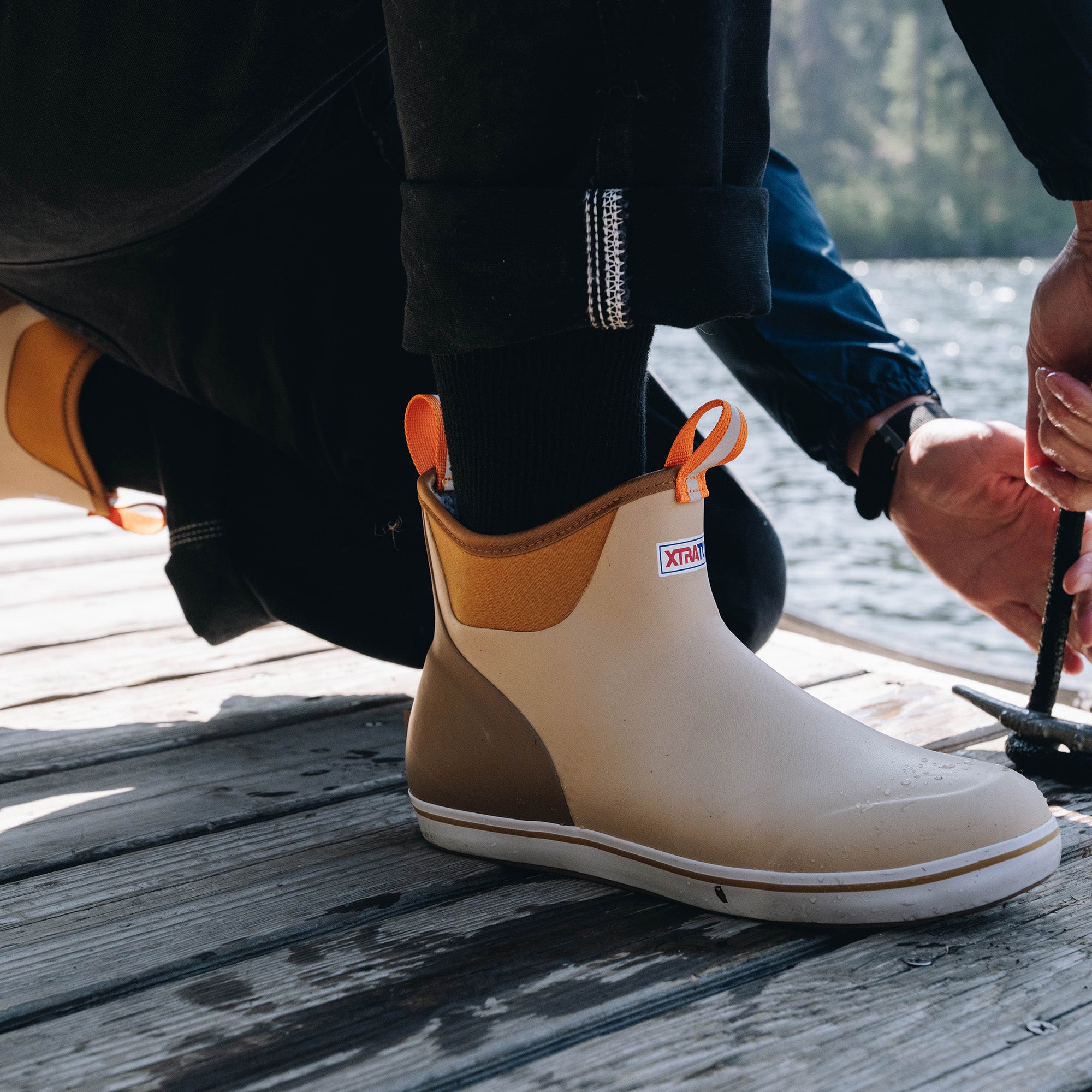 Men's 6 in Ankle Deck Boot