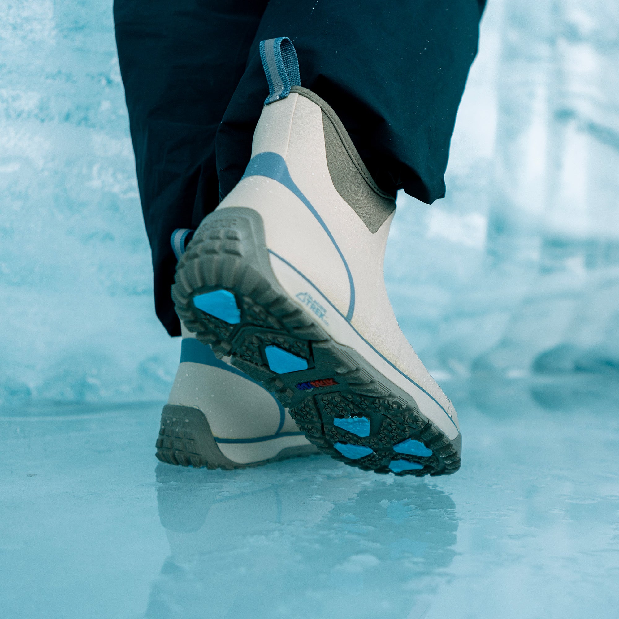 Men's Ice Fleece Lined Ankle Deck Boot