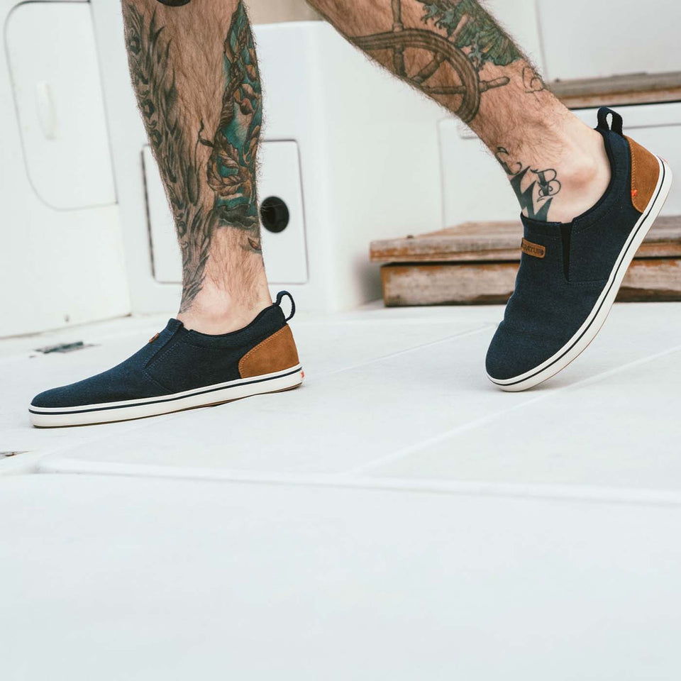 Men's Canvas Sharkbyte Deck Shoe - lifestyle