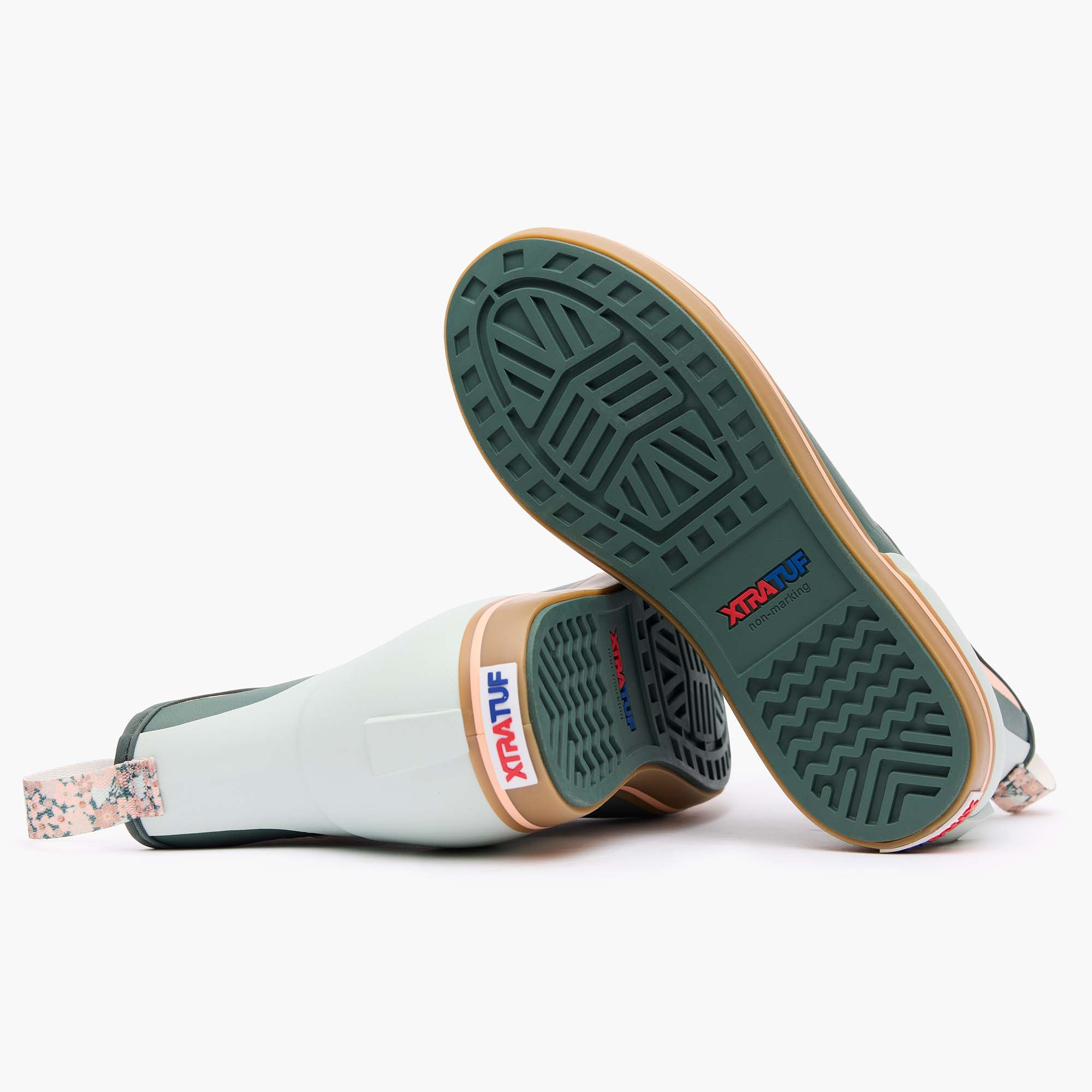 Women's 6 in Ankle Deck Boot - outsole