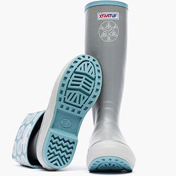 Women's Salmon Sisters 15 in Legacy Boot - outsole